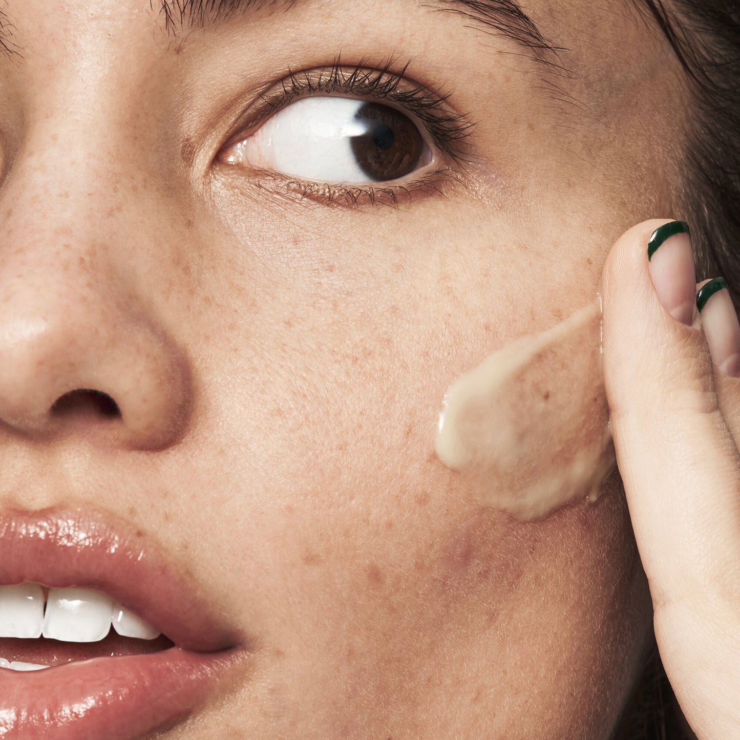 blemish-breakthrough-acne-calming-water-cream-n2 021522_Isabella_Acne_After_0462_FINAL_IGF_9e5f70b6-f47c-4bf3-9a7f-a9f223867f61.jpg