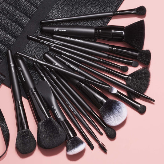 17-piece-ultimate-makeup-brush-set-and-travel-roll-m0 042423_UltBrushSet_V1_Main-2_IGF.jpg