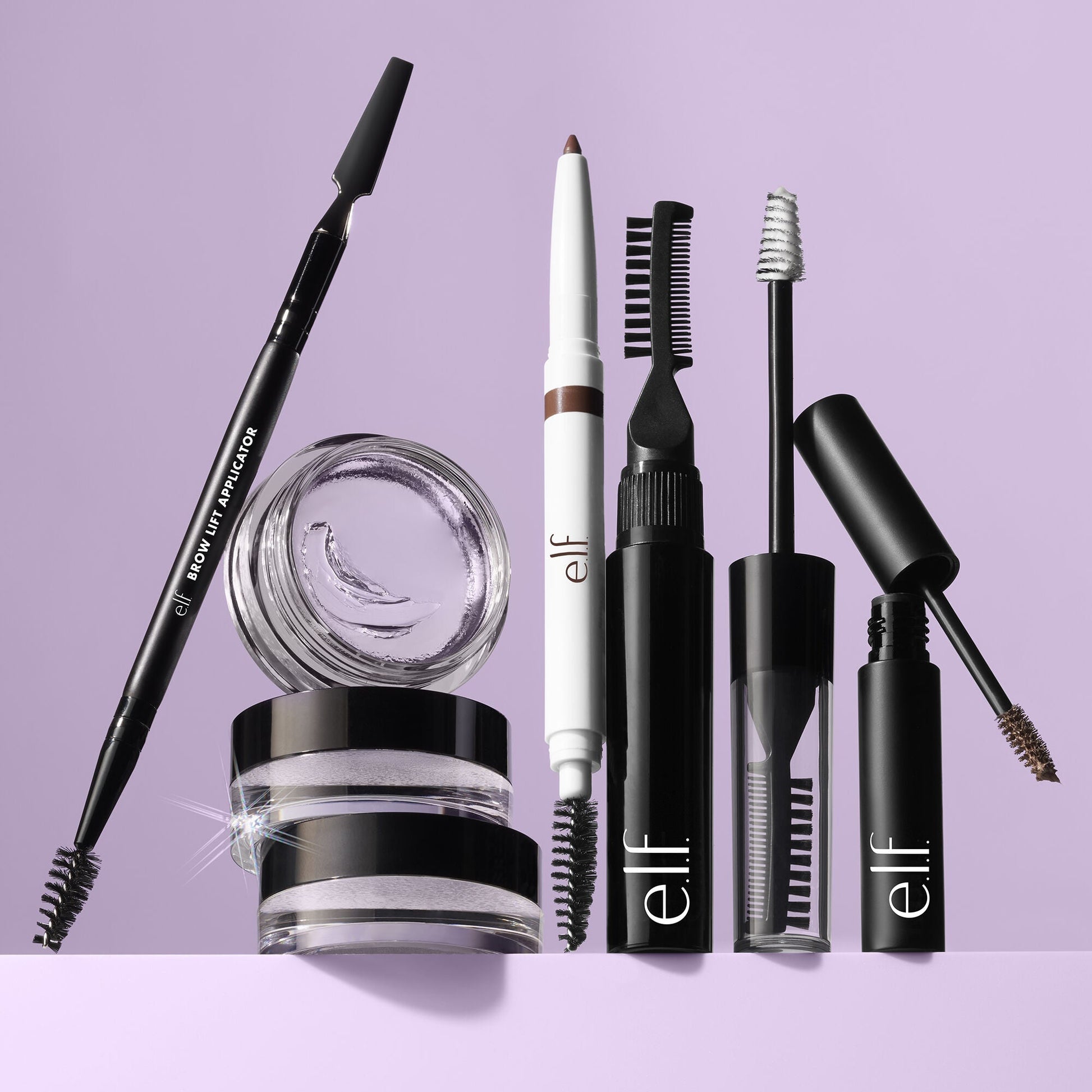 instant-lift-brow-pencil-b5 103023_SL_Brow-Family_4030-MAIN3-FocusStack_IGF_424c3dc5-bcc3-4e43-af40-ced647f3e285.jpg