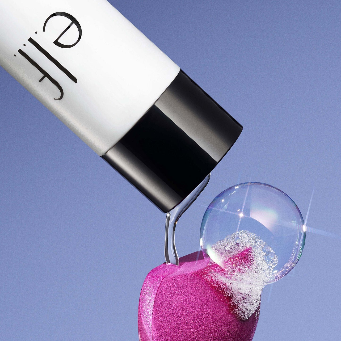 clean-queen-liquid-brush-and-sponge-cleaner-y4 111124_elf_CleanQueen_Tools_0032_MAIN-HELICON_358_w2QC_IGF.jpg