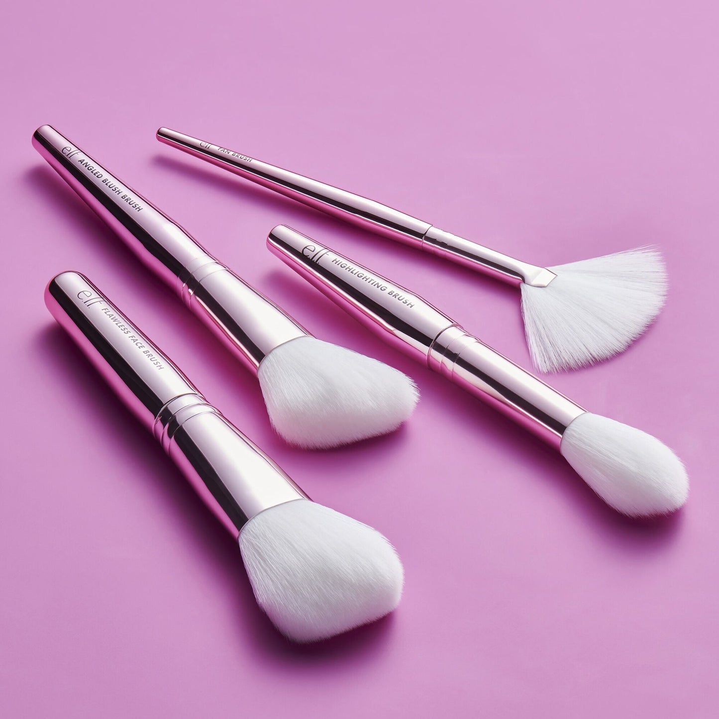 blush-bronzer-and-highlighter-brush-set-j9 12142020_BlushGlow-BrushKit_0027_FocusBracket-MAIN_V2_IGF.jpg