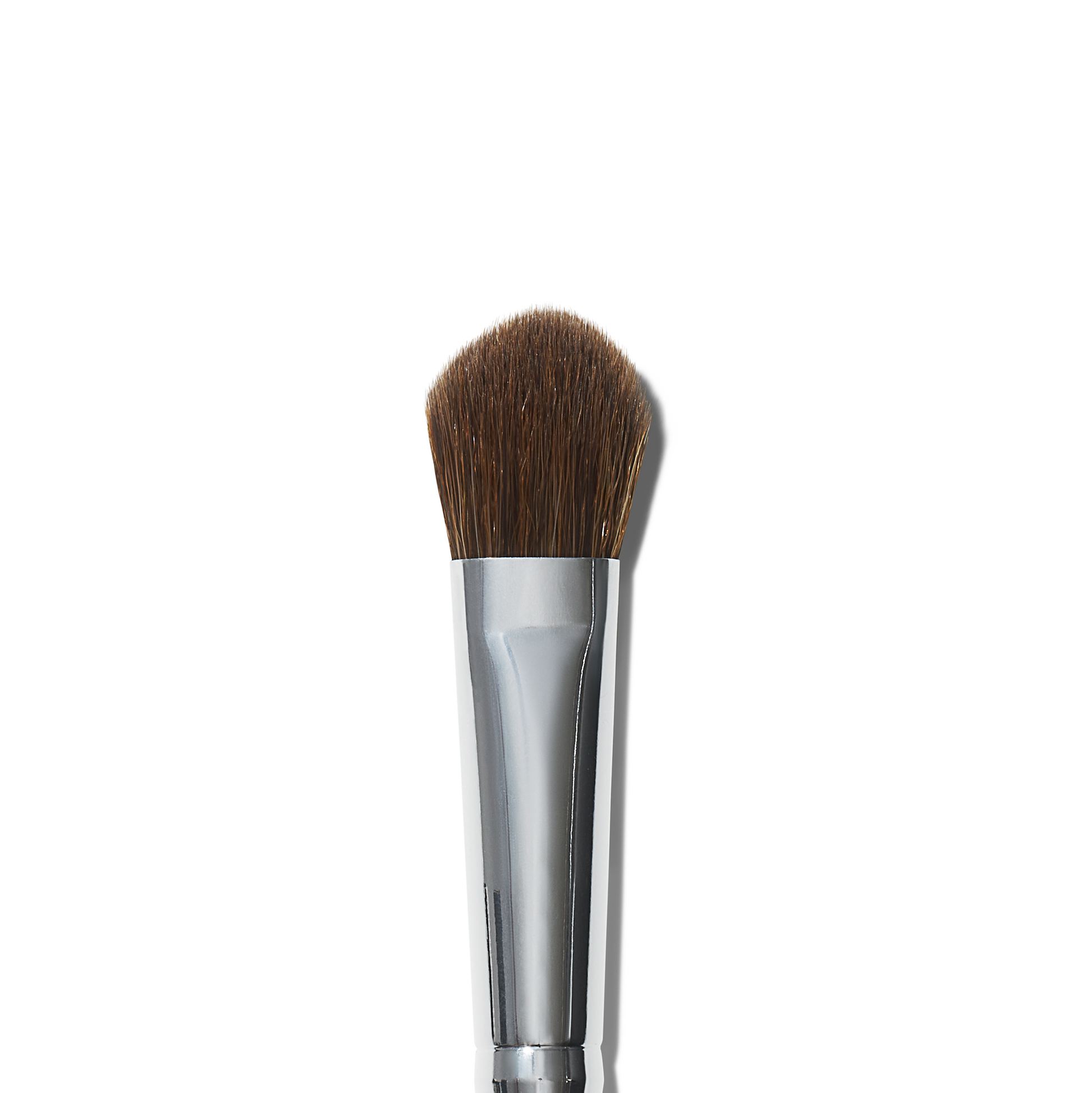 wide-tapered-eyeshadow-brush-i1 21994_MACRO_R.png