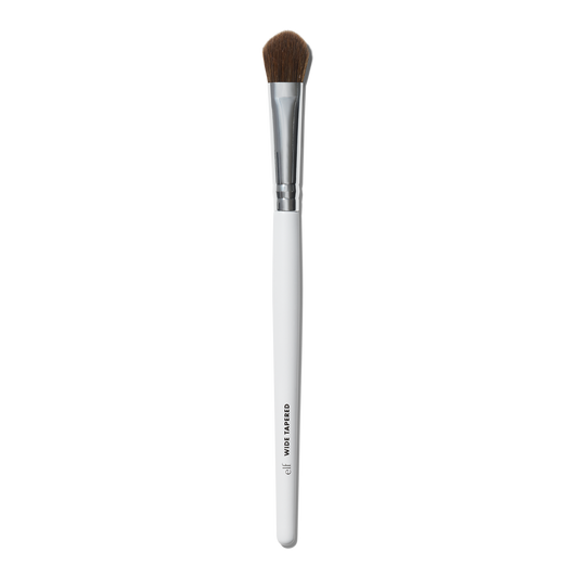 wide-tapered-eyeshadow-brush-i1 21994_OPENA_R.png