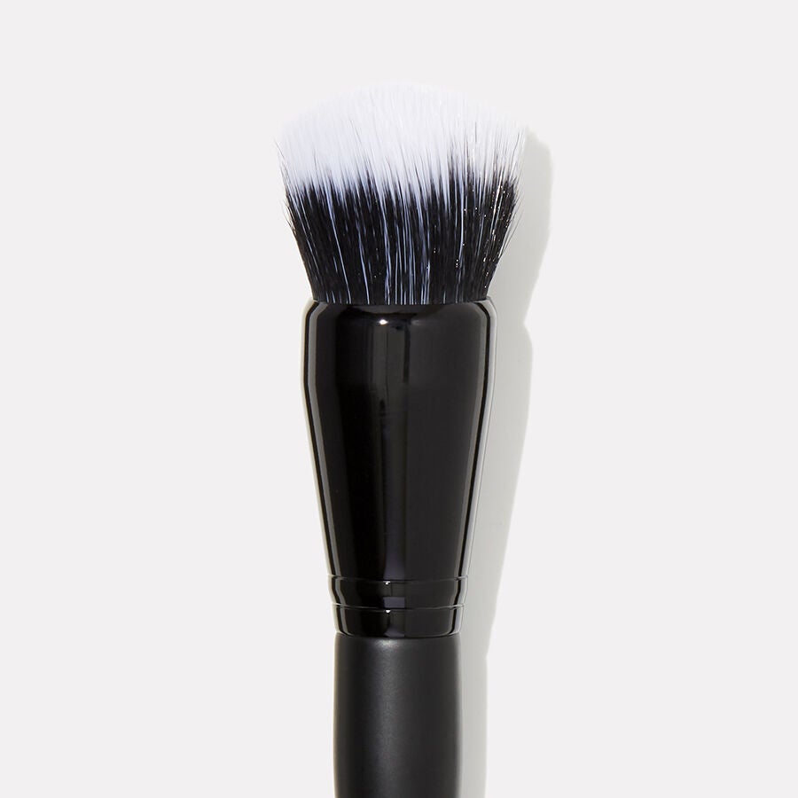 domed-stipple-brush-i9 84050_SelfieReadyStippleBrush_2.jpg