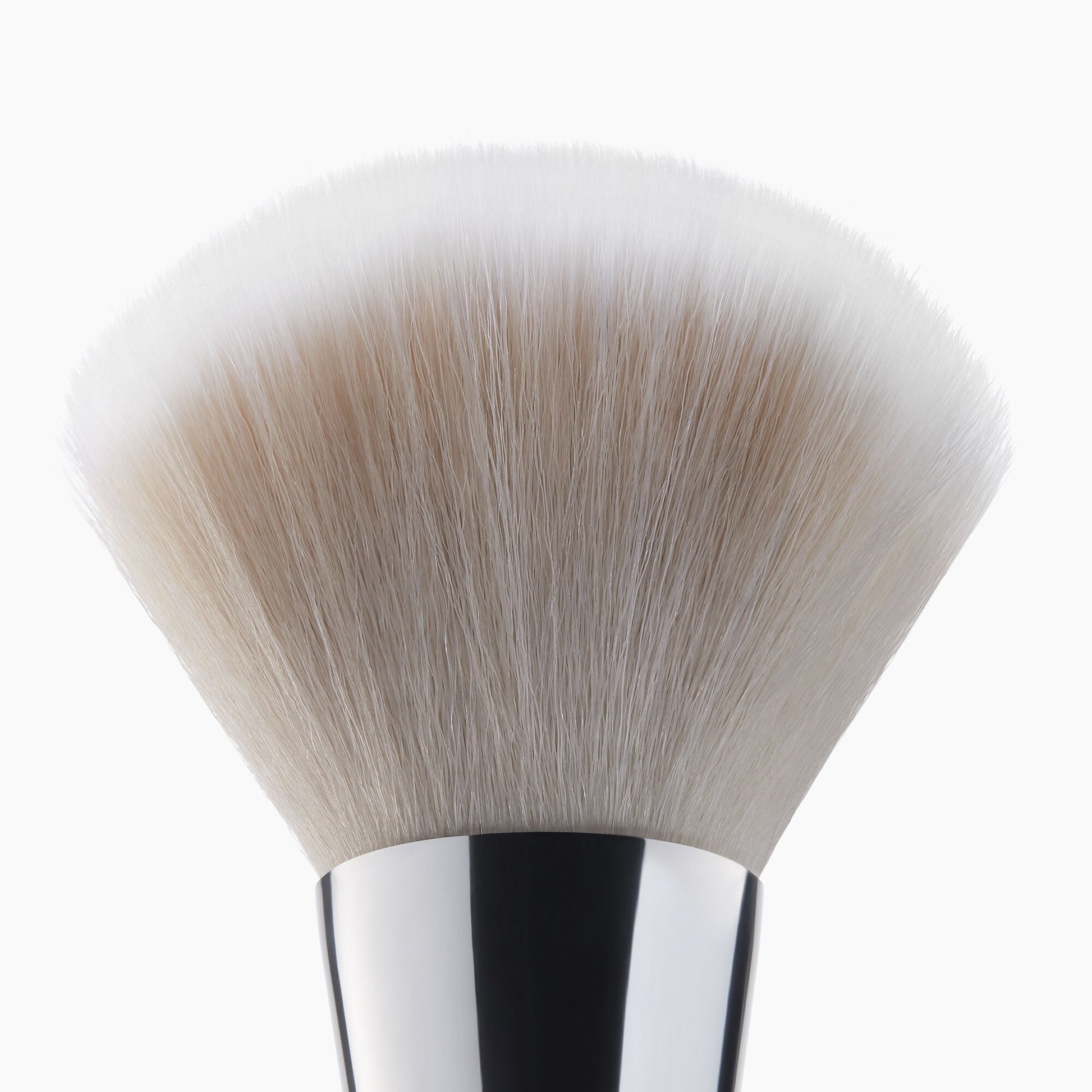 precision-powder-brush-k8 85307_PrecisionPowderBrush_Macro_V2.jpg