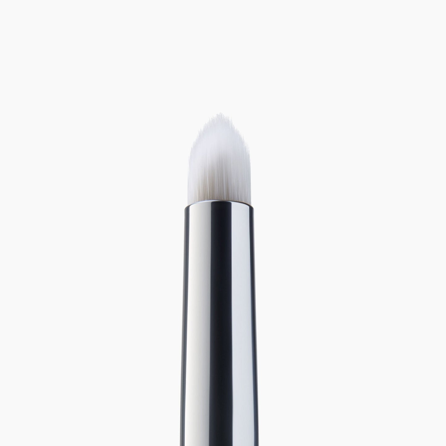 precision-smudge-brush-g1 85311_PrecisionSmudgeBrush_Macro_V2.jpg